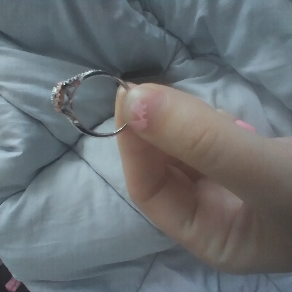 Engagement ring. - Picture 2 of 7